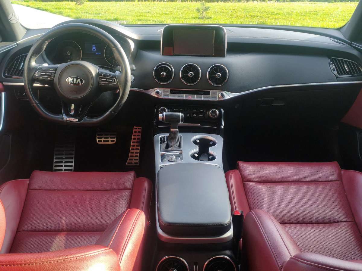 Kia Stinger, 3.3 l., hatchback