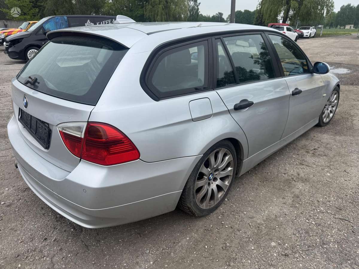 BMW 3 serija Xsenon