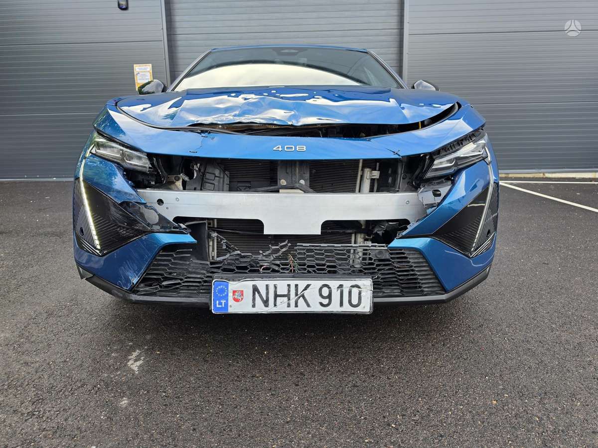 Peugeot 408, 1.2 l., Внедорожник / Кроссовер