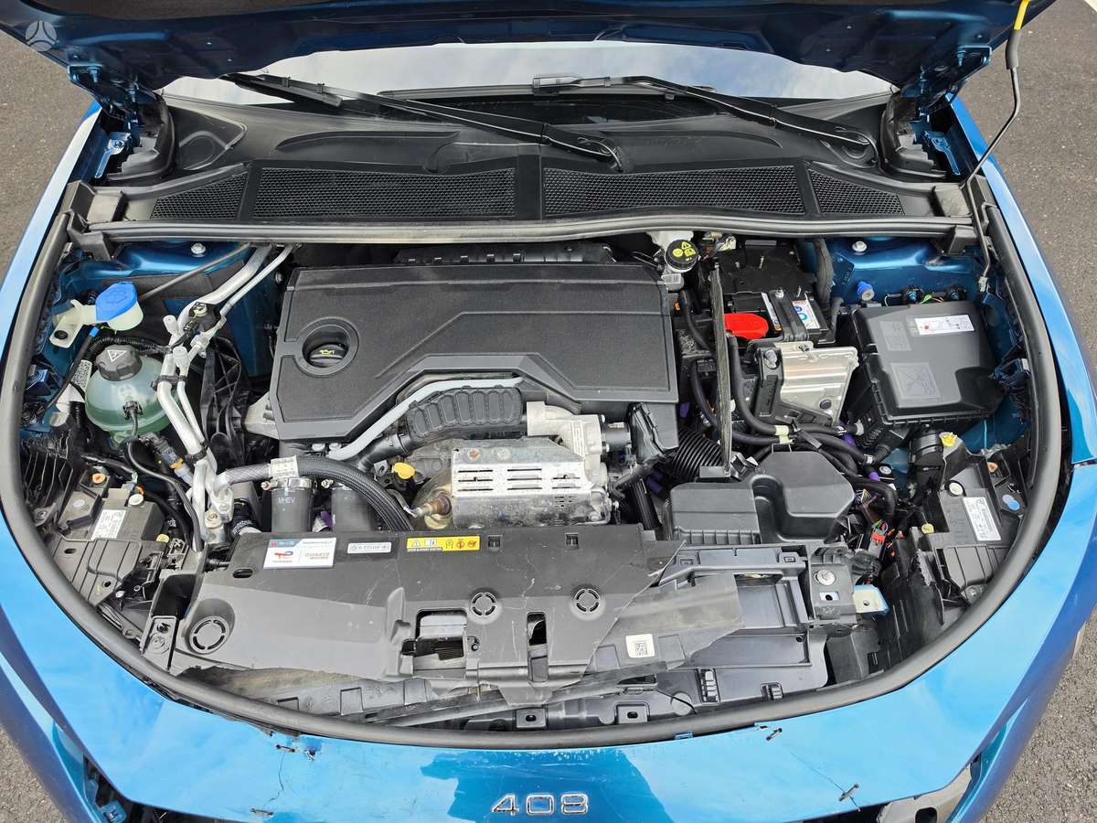 Peugeot 408, 1.2 l., Внедорожник / Кроссовер