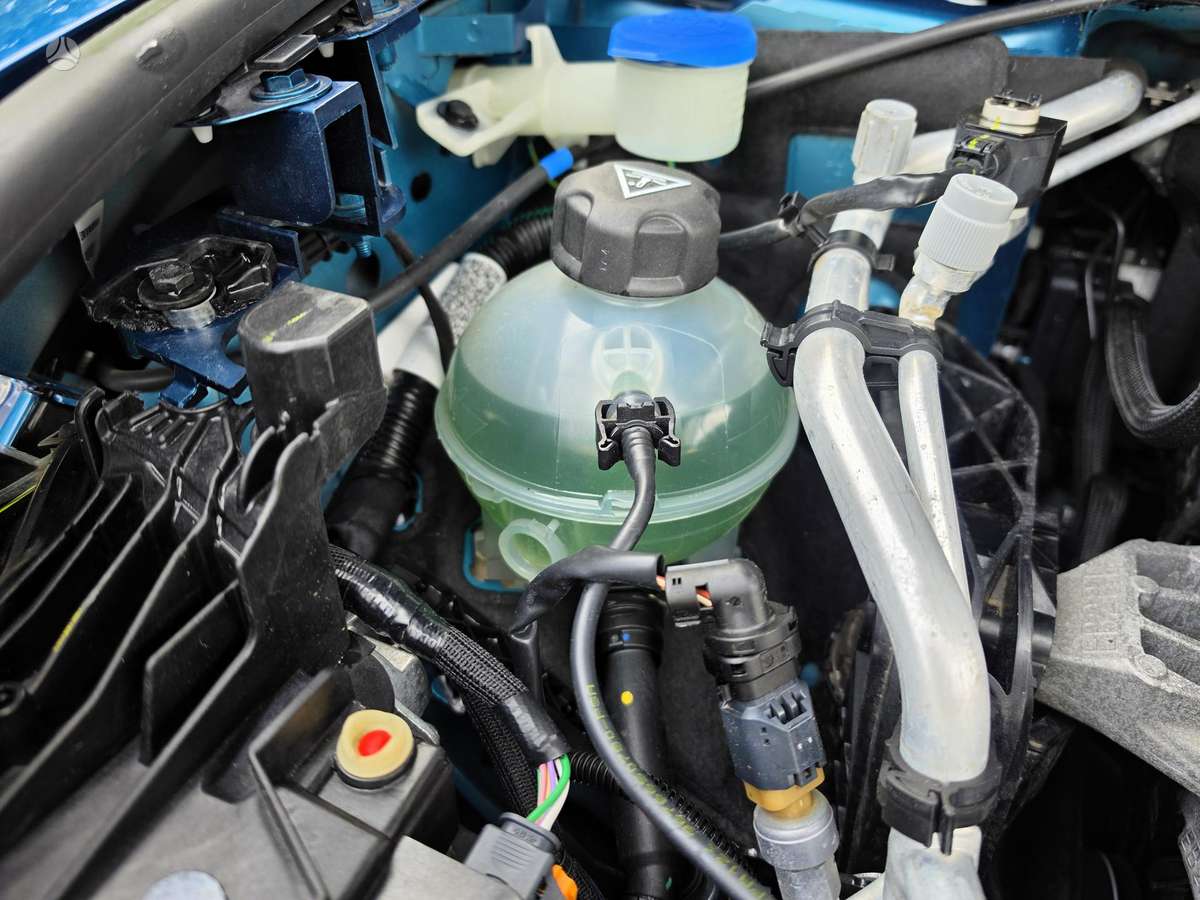 Peugeot 408, 1.2 l., Внедорожник / Кроссовер