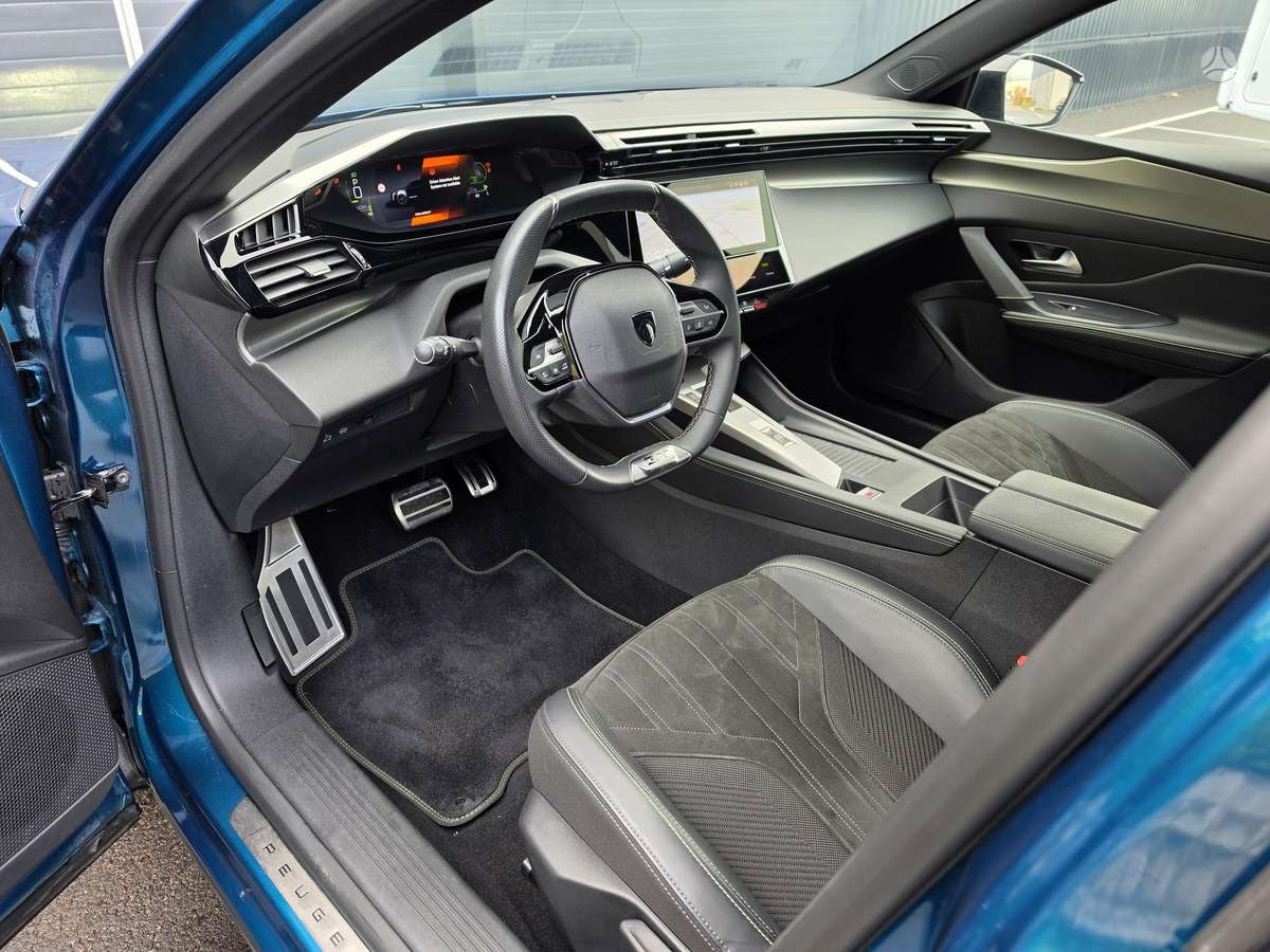 Peugeot 408, 1.2 l., Внедорожник / Кроссовер