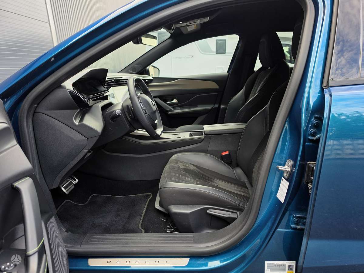 Peugeot 408, 1.2 l., Внедорожник / Кроссовер