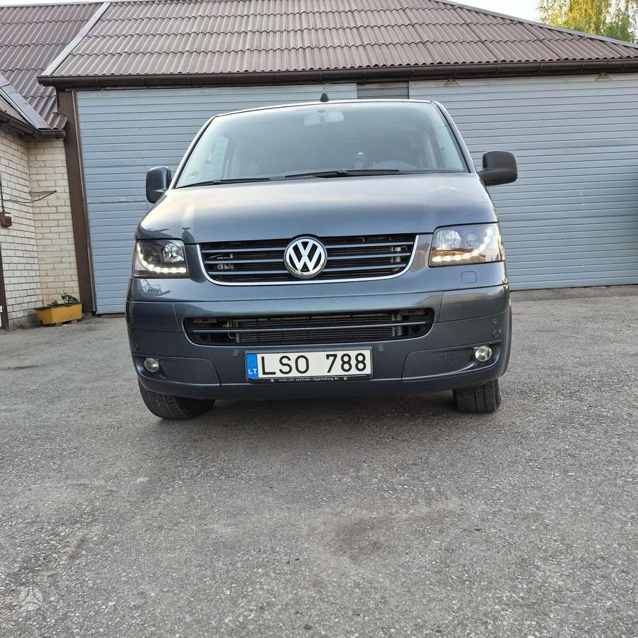 Volkswagen Multivan, 2.5 l., Минивэн