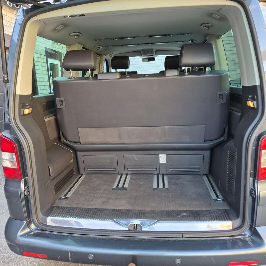 Volkswagen Multivan, 2.5 l., Минивэн