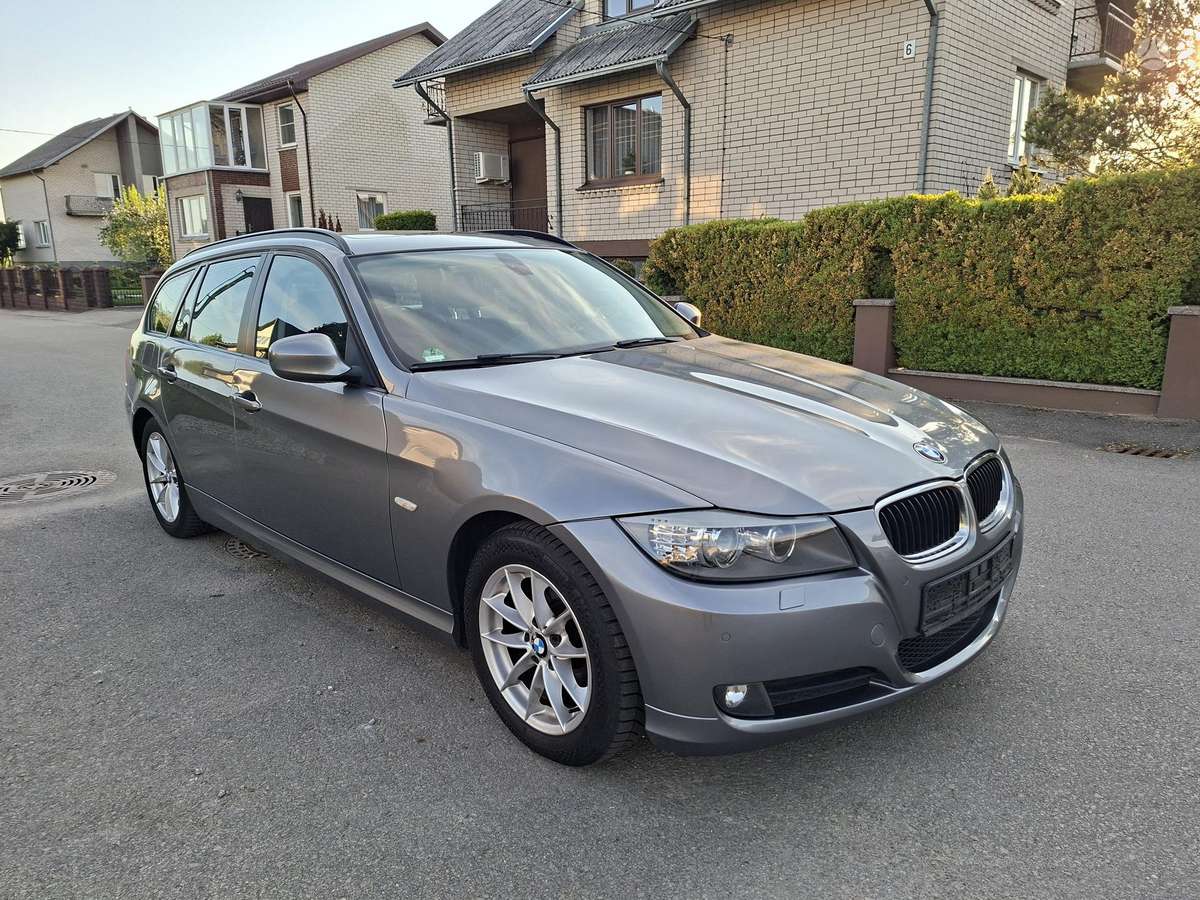 BMW 320, 2.0 l., wagon