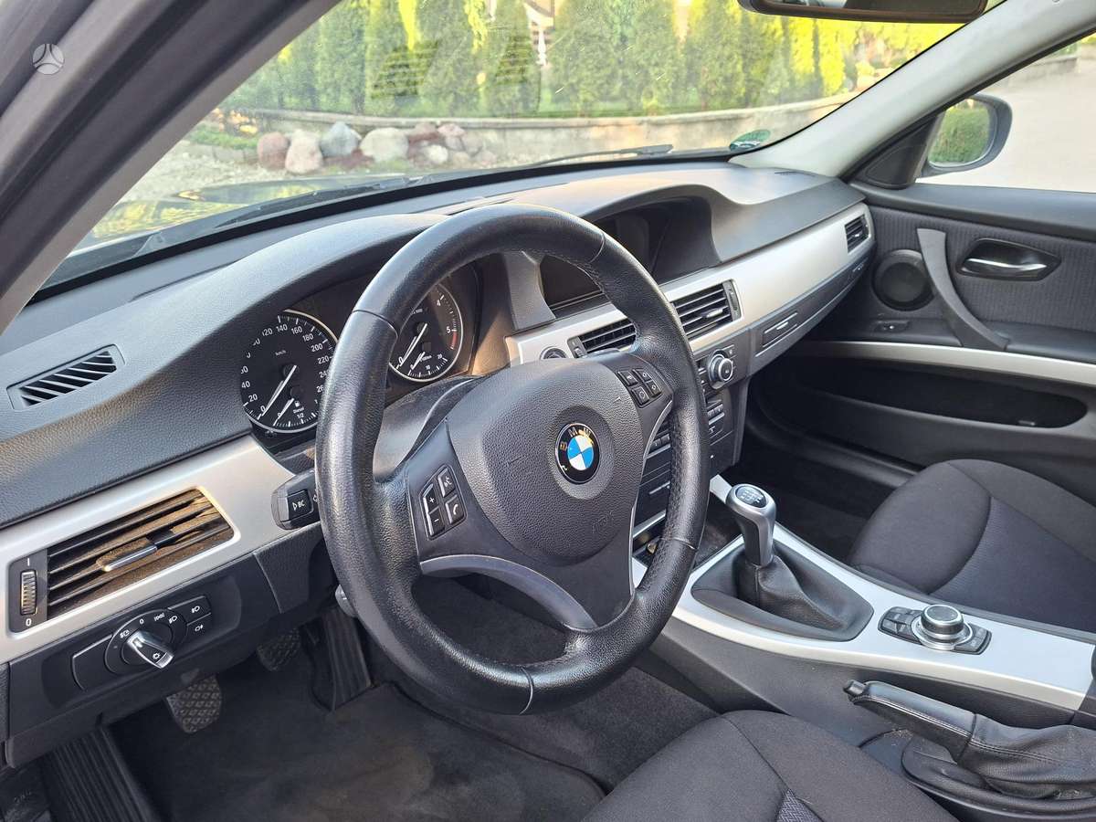 BMW 320, 2.0 l., wagon