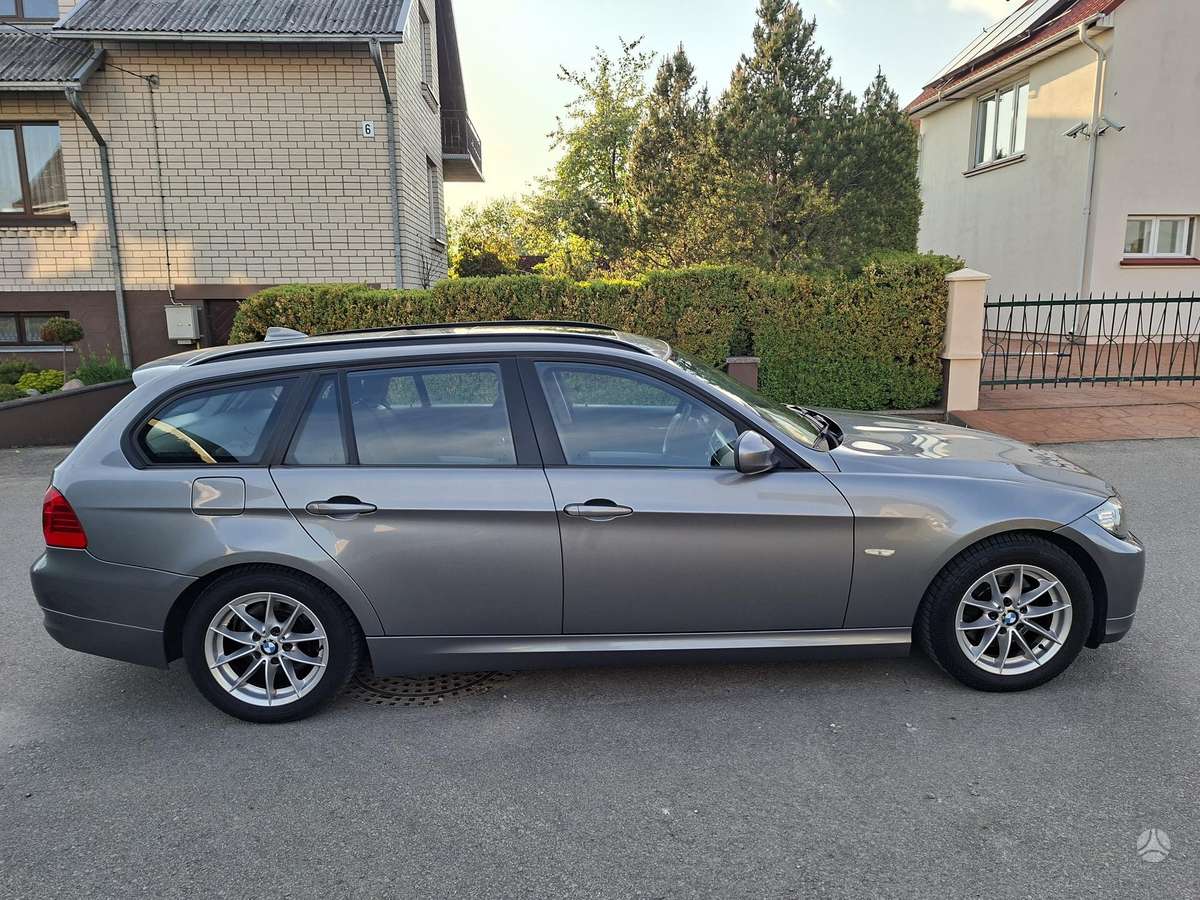BMW 320, 2.0 l., wagon