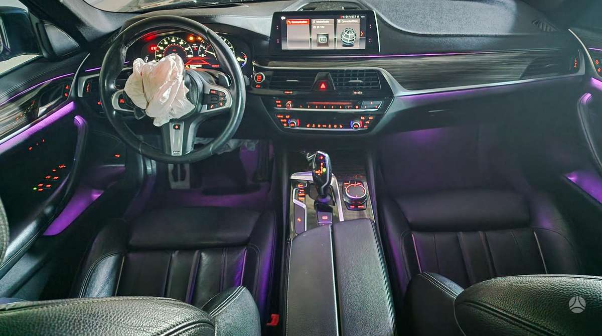 BMW 530, 2.0 l., saloon / sedan