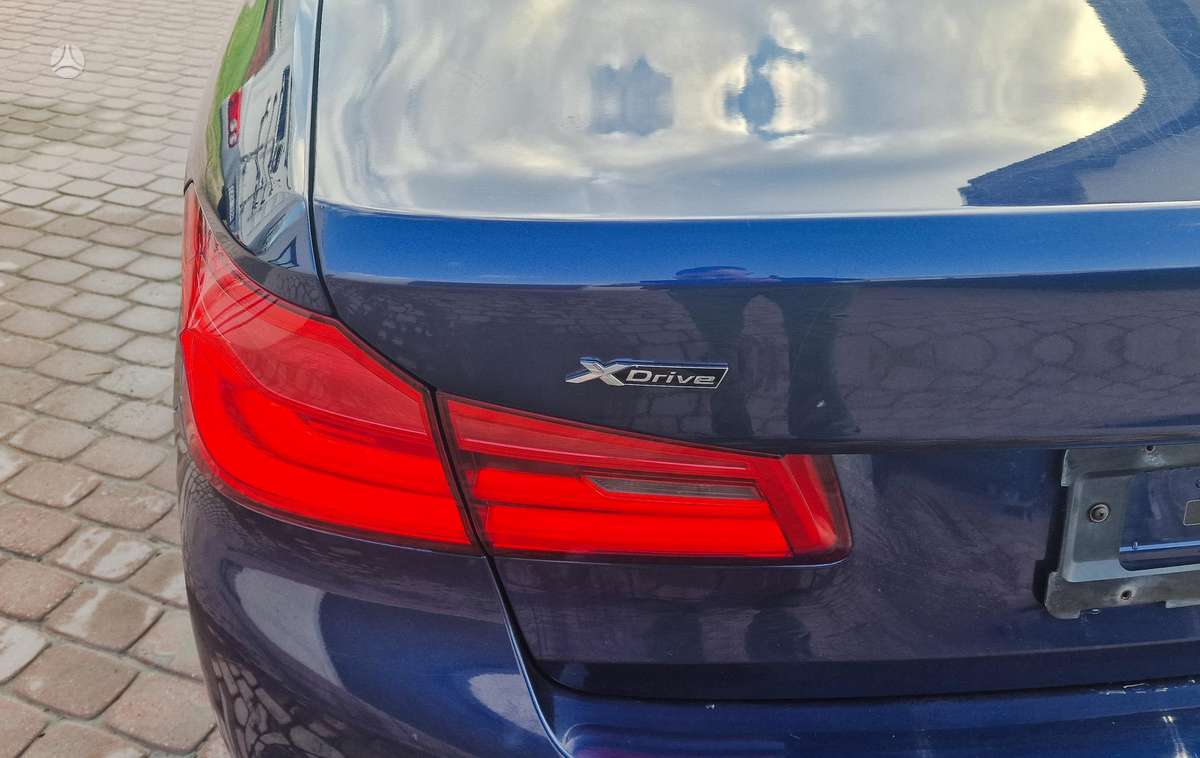BMW 530, 2.0 l., saloon / sedan