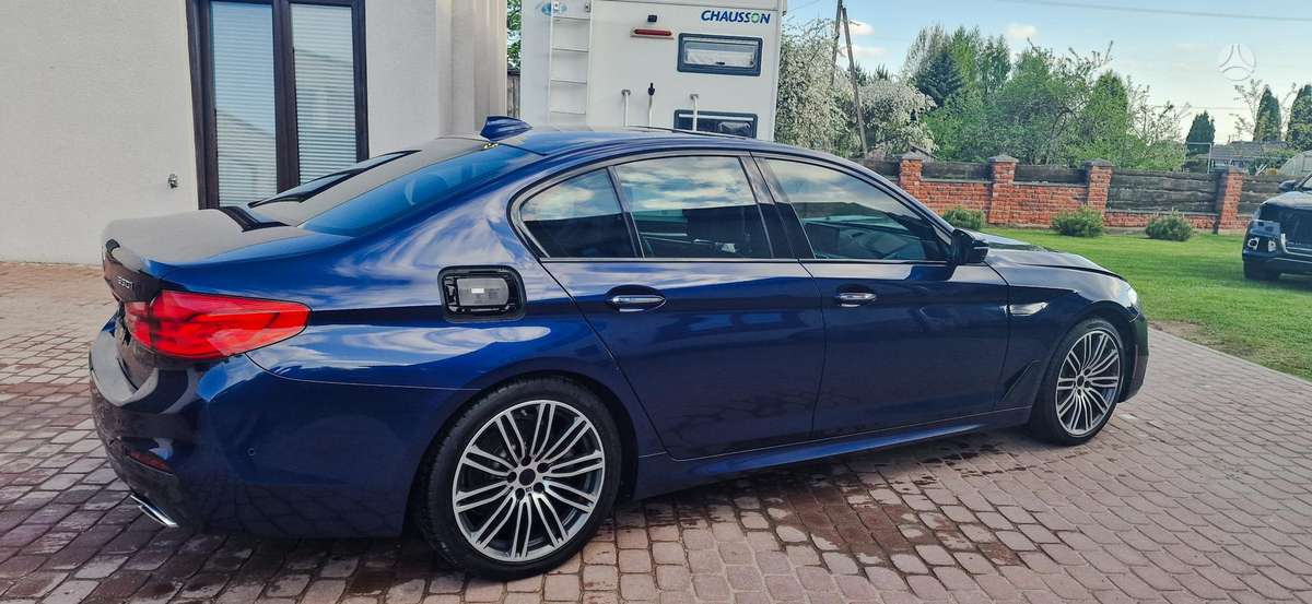 BMW 530, 2.0 l., saloon / sedan