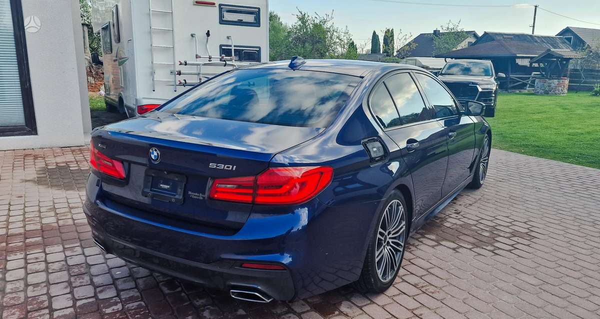 BMW 530, 2.0 l., saloon / sedan
