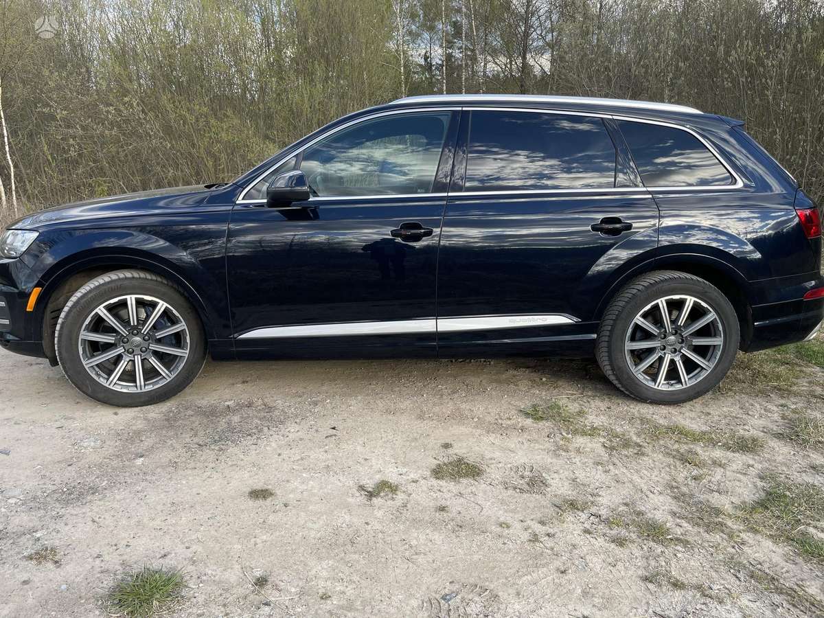Audi Q7, 3.0 l., off-road / crossover