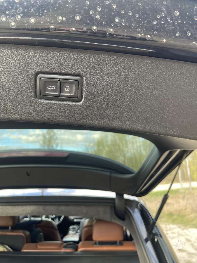 Audi Q7, 3.0 l., off-road / crossover
