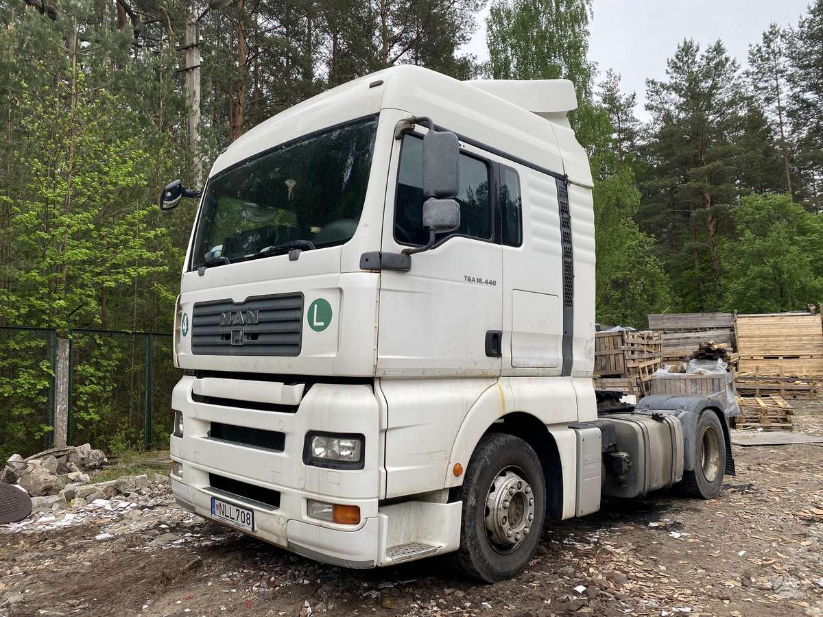 MAN 18-440 TGA, double sleeper