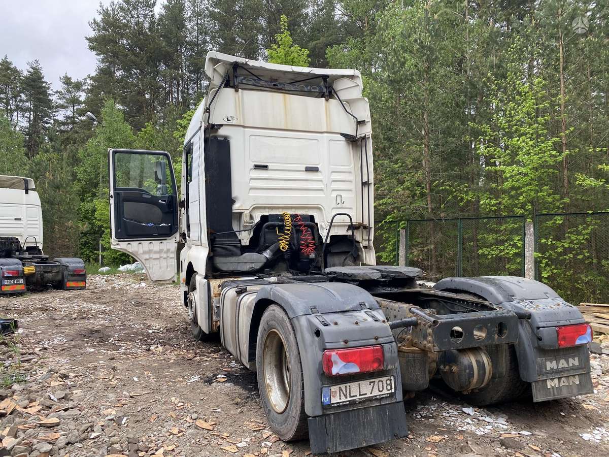 MAN 18-440 TGA, double sleeper