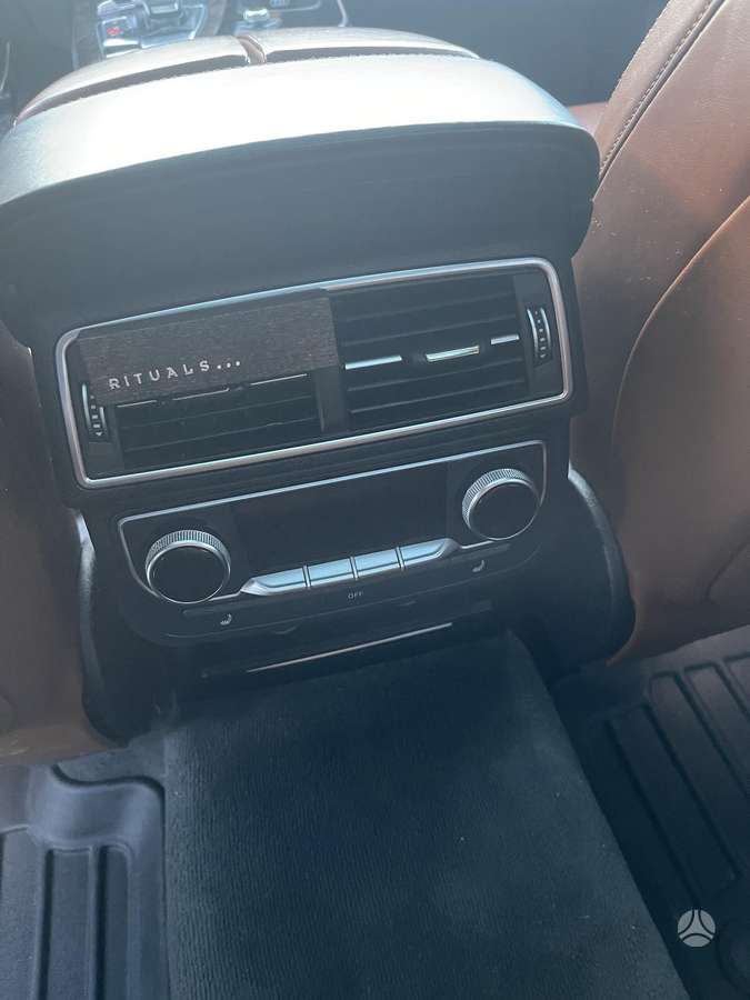 Audi Q7, 3.0 l., off-road / crossover