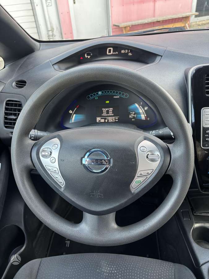 Nissan Leaf, 24 kWh, hatchback