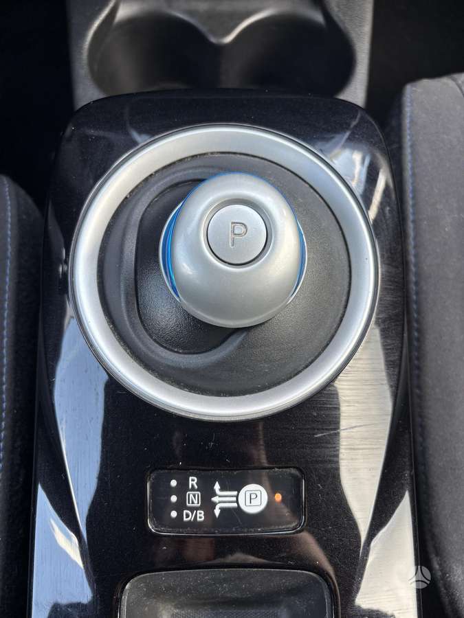 Nissan Leaf, 24 kWh, hatchback