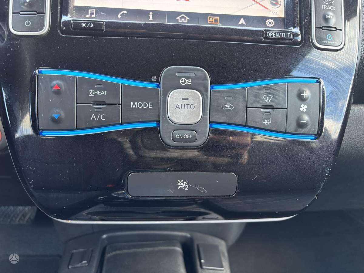 Nissan Leaf, 24 kWh, hatchback
