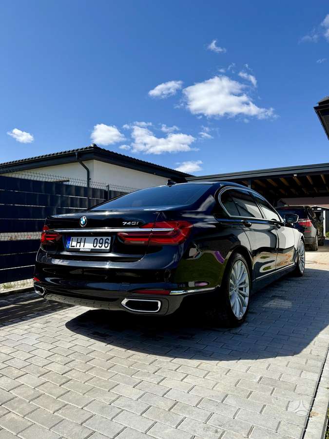 BMW 740, 3.0 l., Седан
