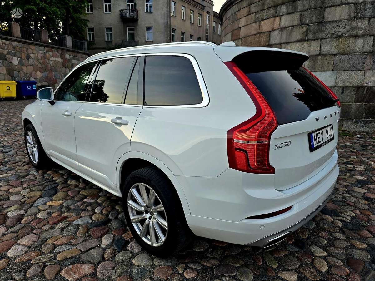 Volvo XC90 - 7