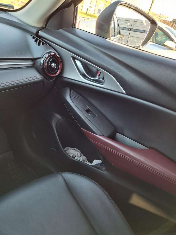 Mazda CX-3, 1.5 l., Внедорожник / Кроссовер