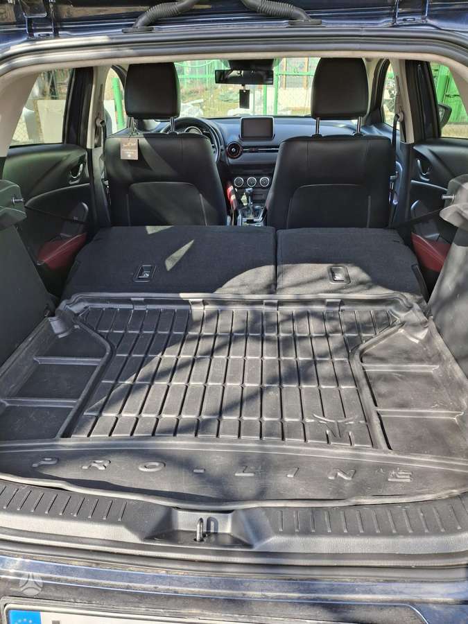 Mazda CX-3, 1.5 l., off-road / crossover
