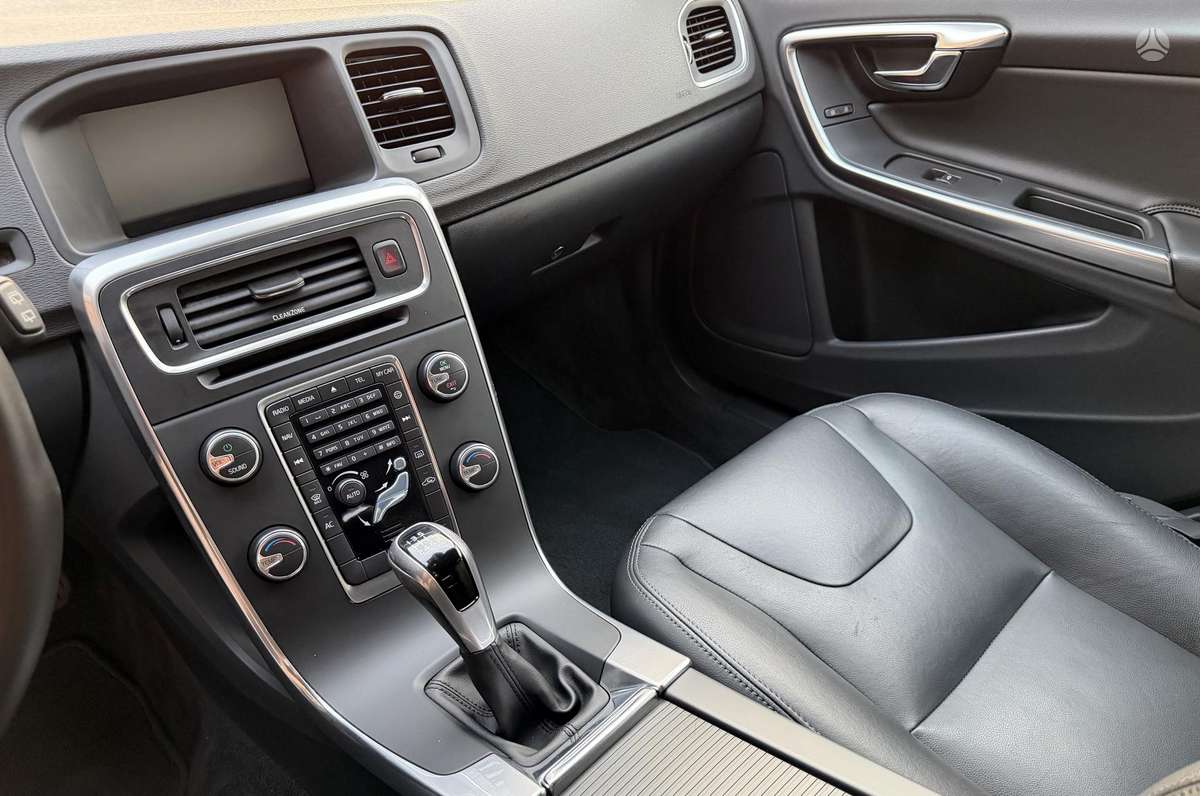 Volvo V60, 2.0 l., Универсал
