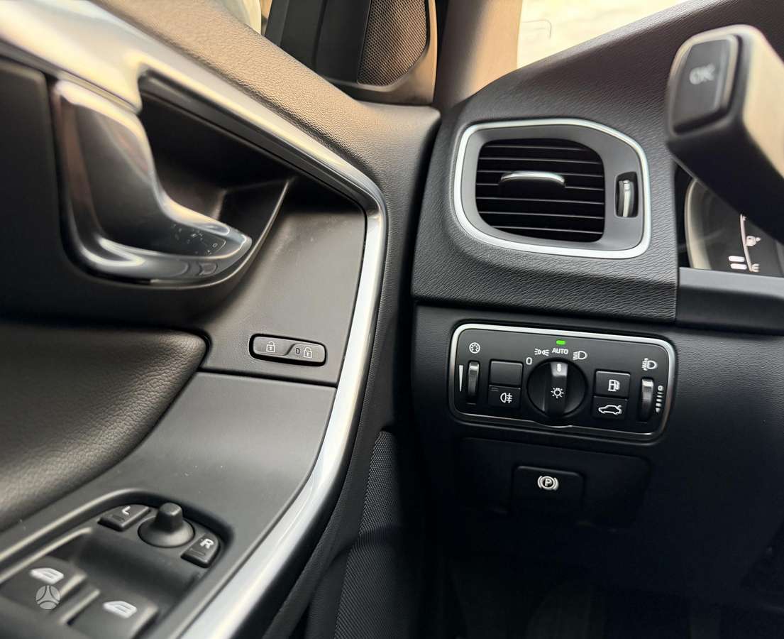 Volvo V60, 2.0 l., Универсал