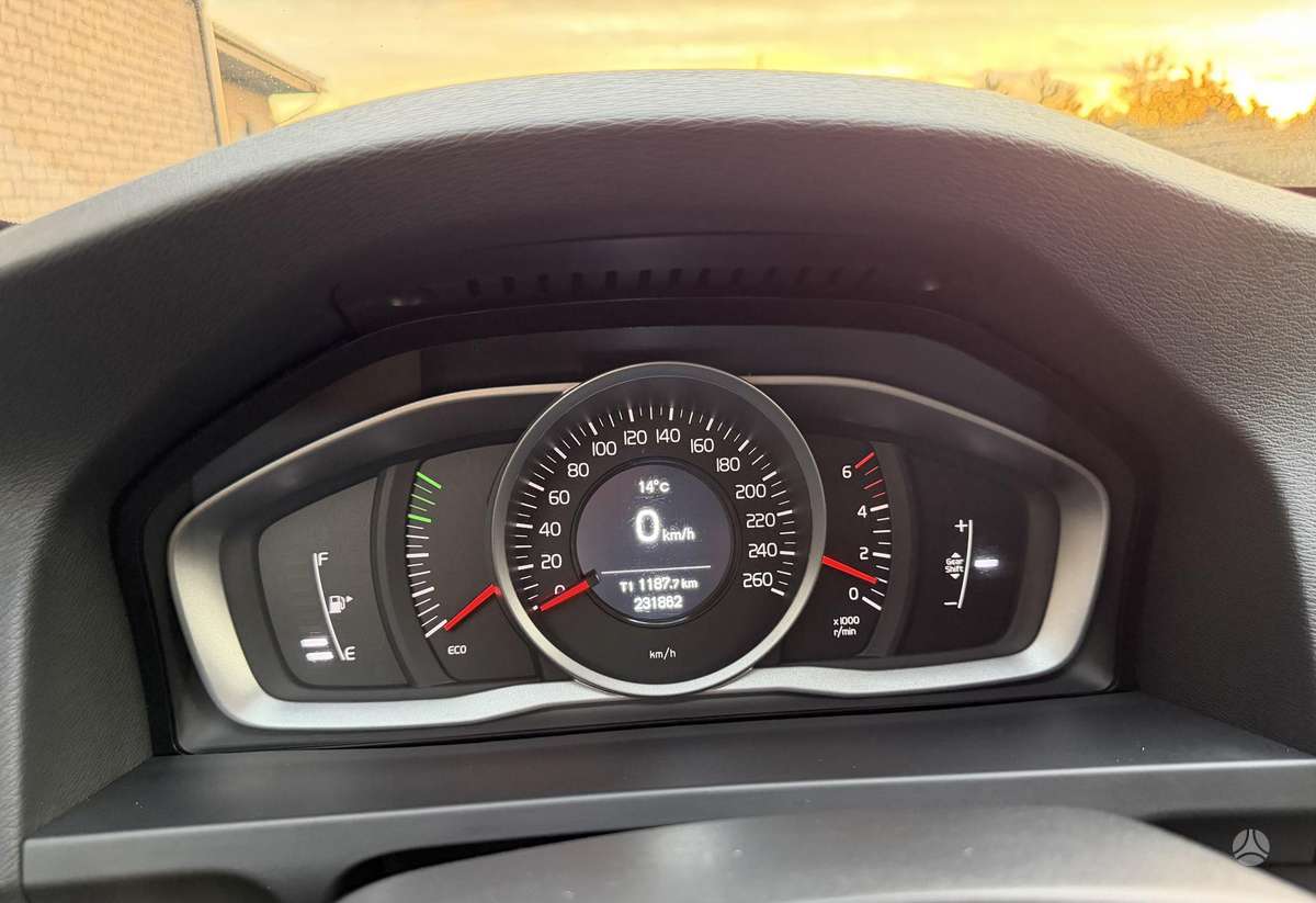 Volvo V60, 2.0 l., Универсал