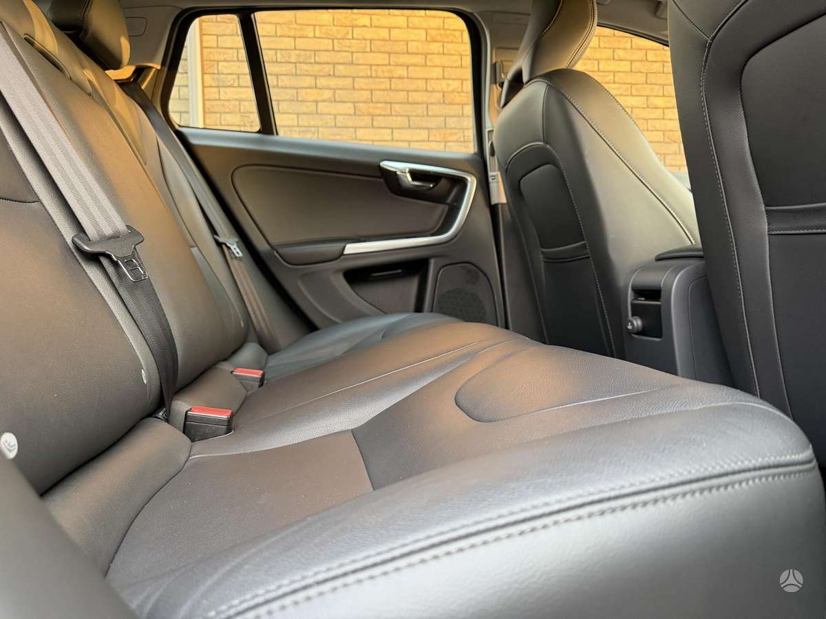 Volvo V60, 2.0 l., Универсал