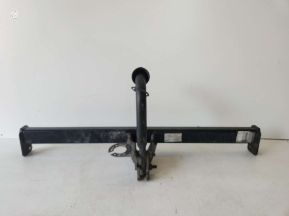 Dacia Duster, 8201684327 / 8201698535, trailer tow hooks