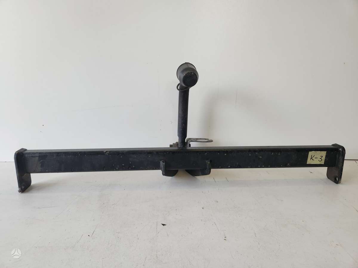 Dacia Duster, 8201684327 / 8201698535, trailer tow hooks