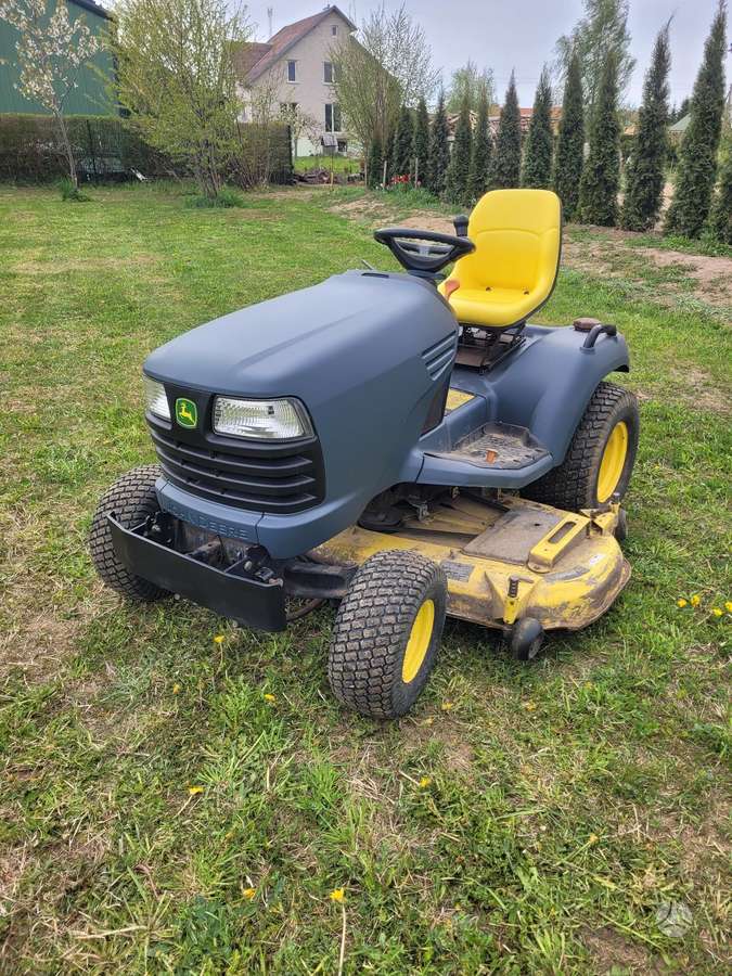 John Deere X495, garden tractors