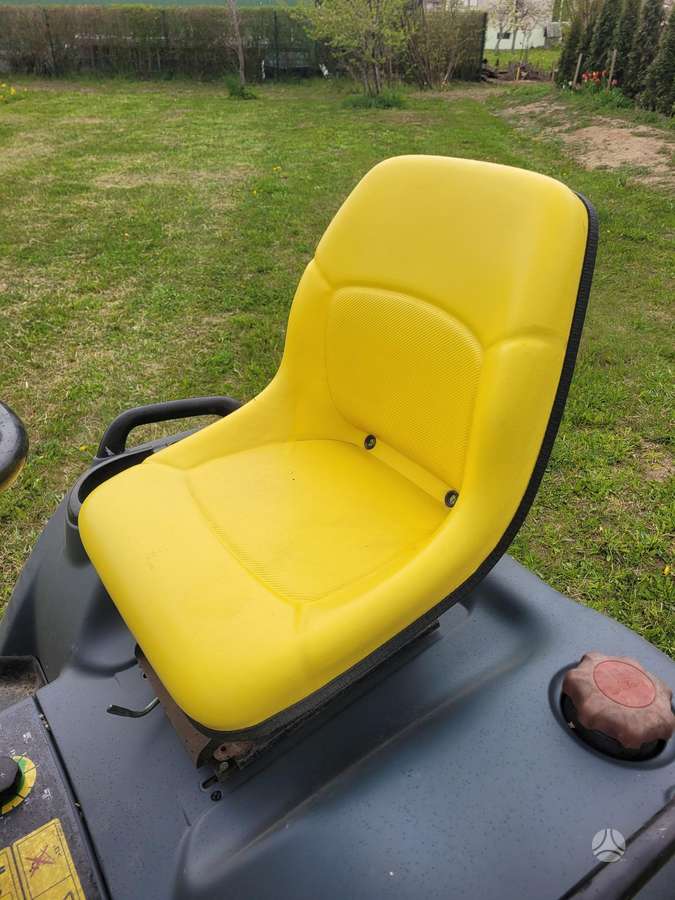 John Deere X495, садовые тракторы