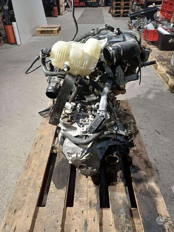 BMW 2 serija, B37C15A, двигатель