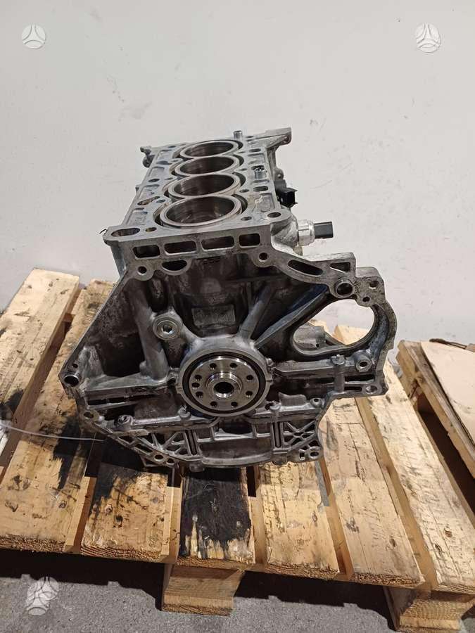 Opel Astra engine