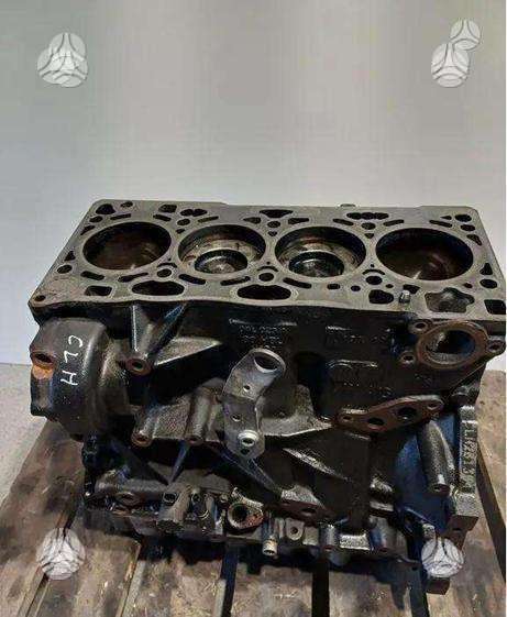 Volkswagen Golf, CLHH, engine
