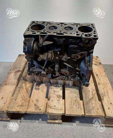 Volkswagen Golf, DGT, variklis