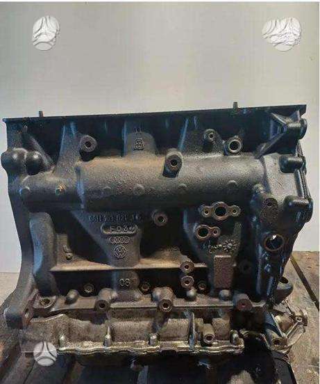 Volkswagen Passat, CAW, variklis