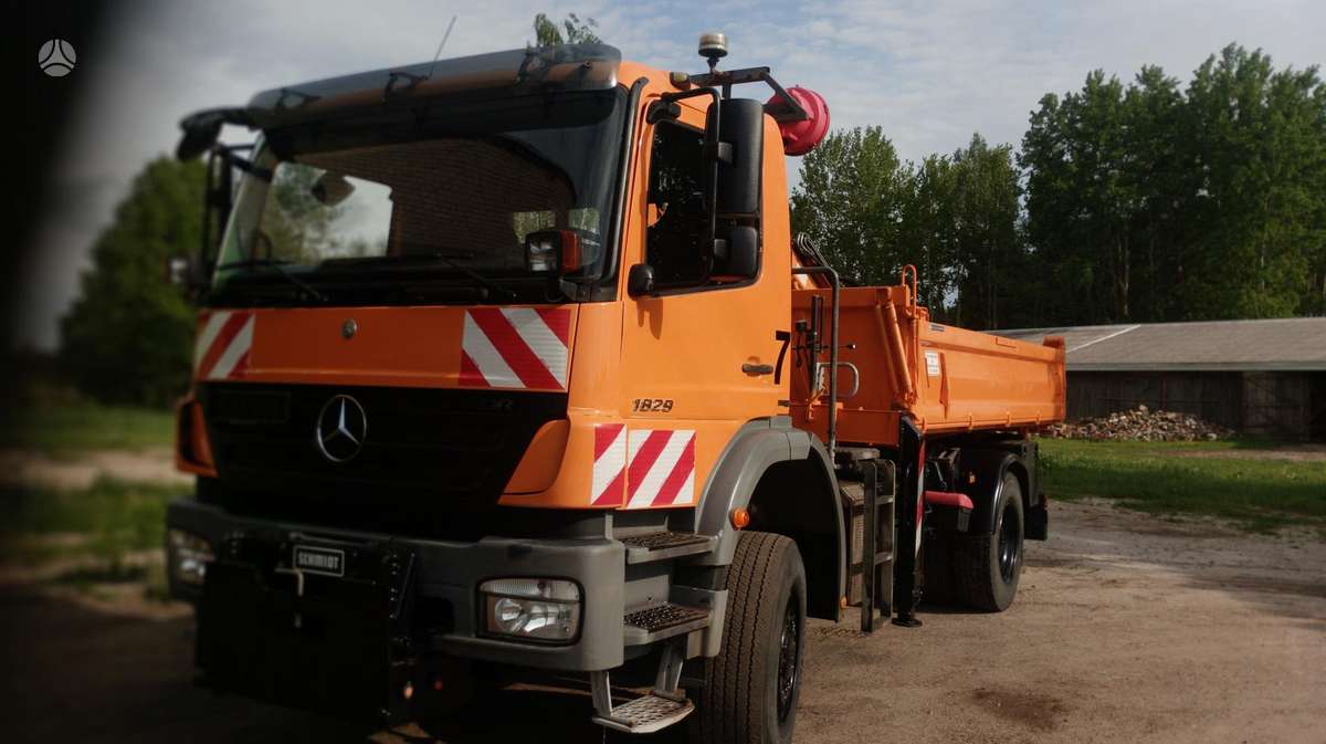 Mercedes-Benz 18.29, самосвалы с краном