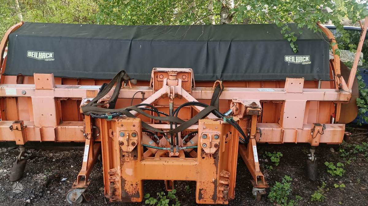 Mercedes-Benz 18.29, самосвалы с краном