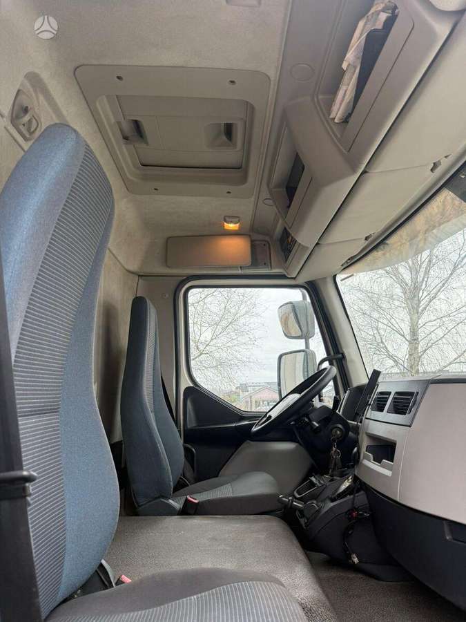 Volvo FL240 / LUMIKKO 90DS refrigerator /, рефрижераторы