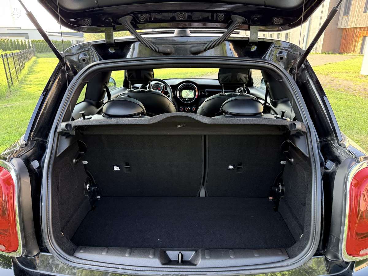 Mini Cooper SD, 2.0 l., hatchback