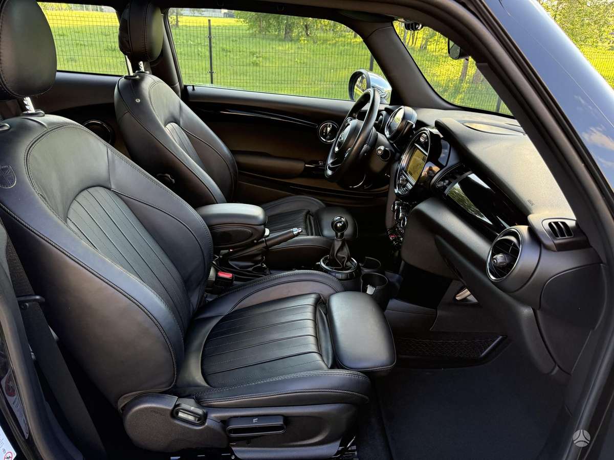 Mini Cooper SD, 2.0 l., hatchback