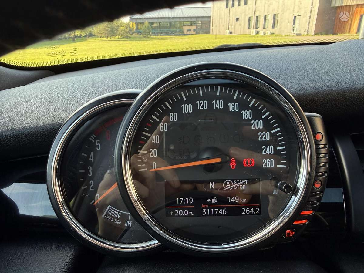 Mini Cooper SD, 2.0 l., hatchback