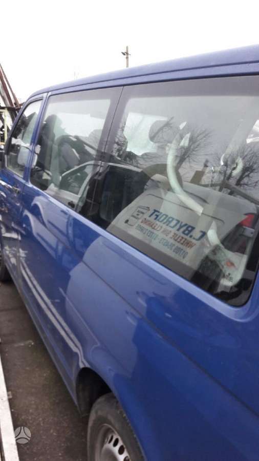 Volkswagen Transporter T5, passenger vans