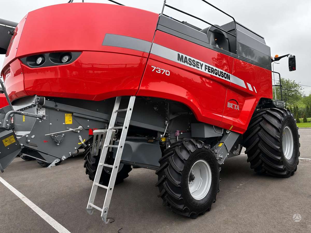 Massey Ferguson MF 7370 BETA, комбайны