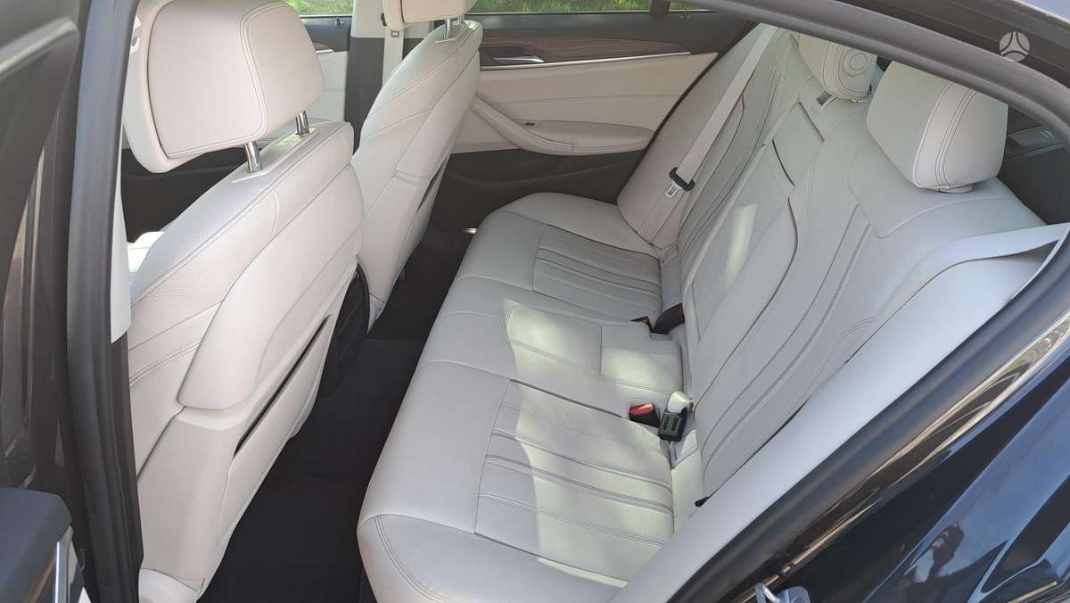 BMW 520, 2.0 l., Седан